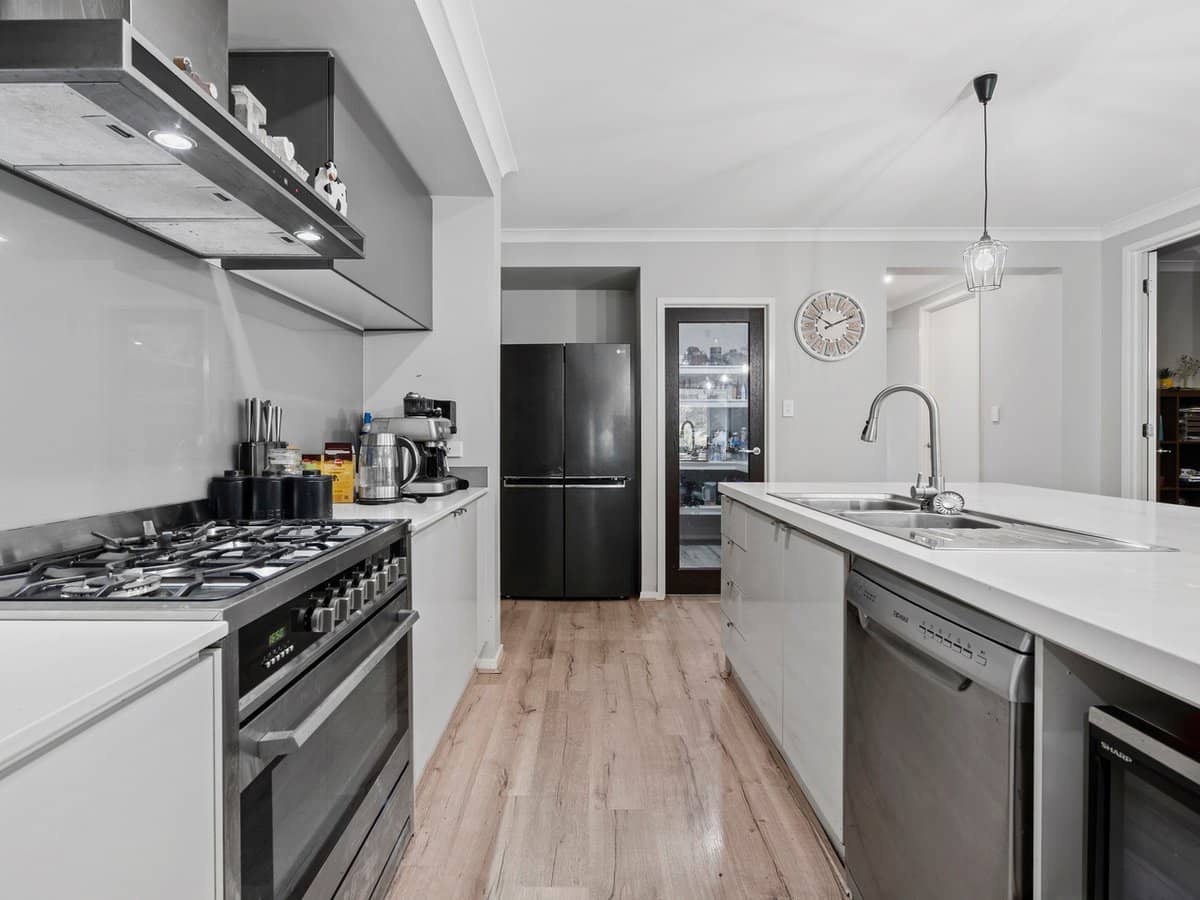 9 Moorinya Circuit, PIMPAMA - Thumbnail 7