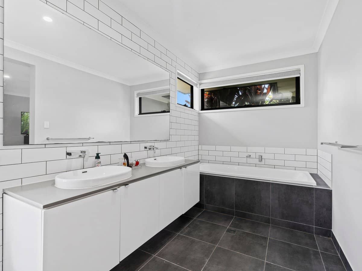 9 Moorinya Circuit, PIMPAMA - Thumbnail 11