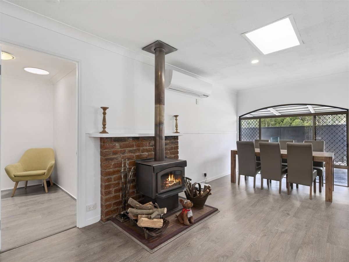 224 Oxley Drive, COOMBABAH - Thumbnail 5