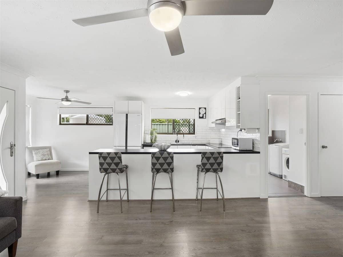 224 Oxley Drive, COOMBABAH - Thumbnail 6