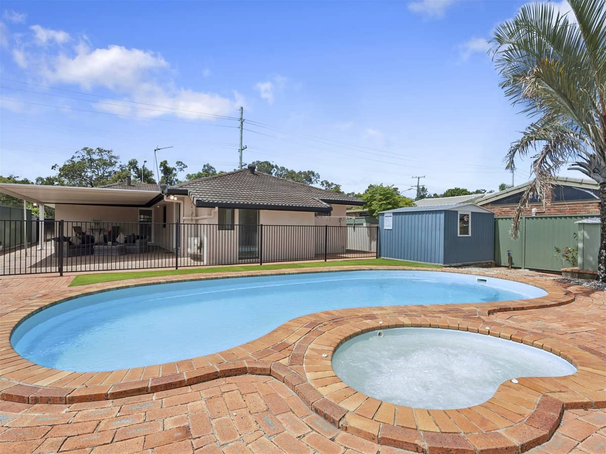 224 Oxley Drive, COOMBABAH - Thumbnail 22