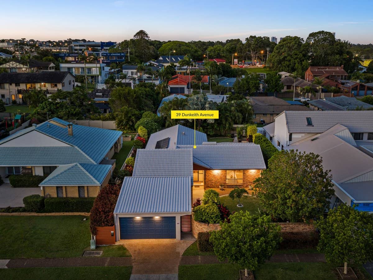 39 Dunkeith Avenue, Benowa Waters - Thumbnail 4