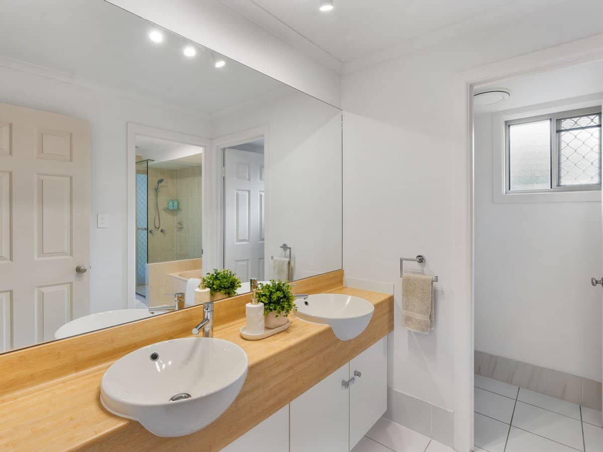 39 Dunkeith Avenue, Benowa Waters - Thumbnail 19