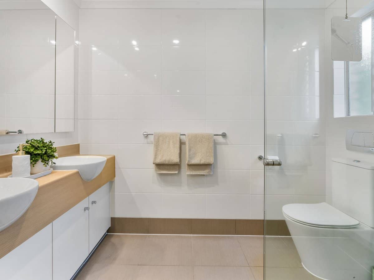 39 Dunkeith Avenue, Benowa Waters - Thumbnail 20