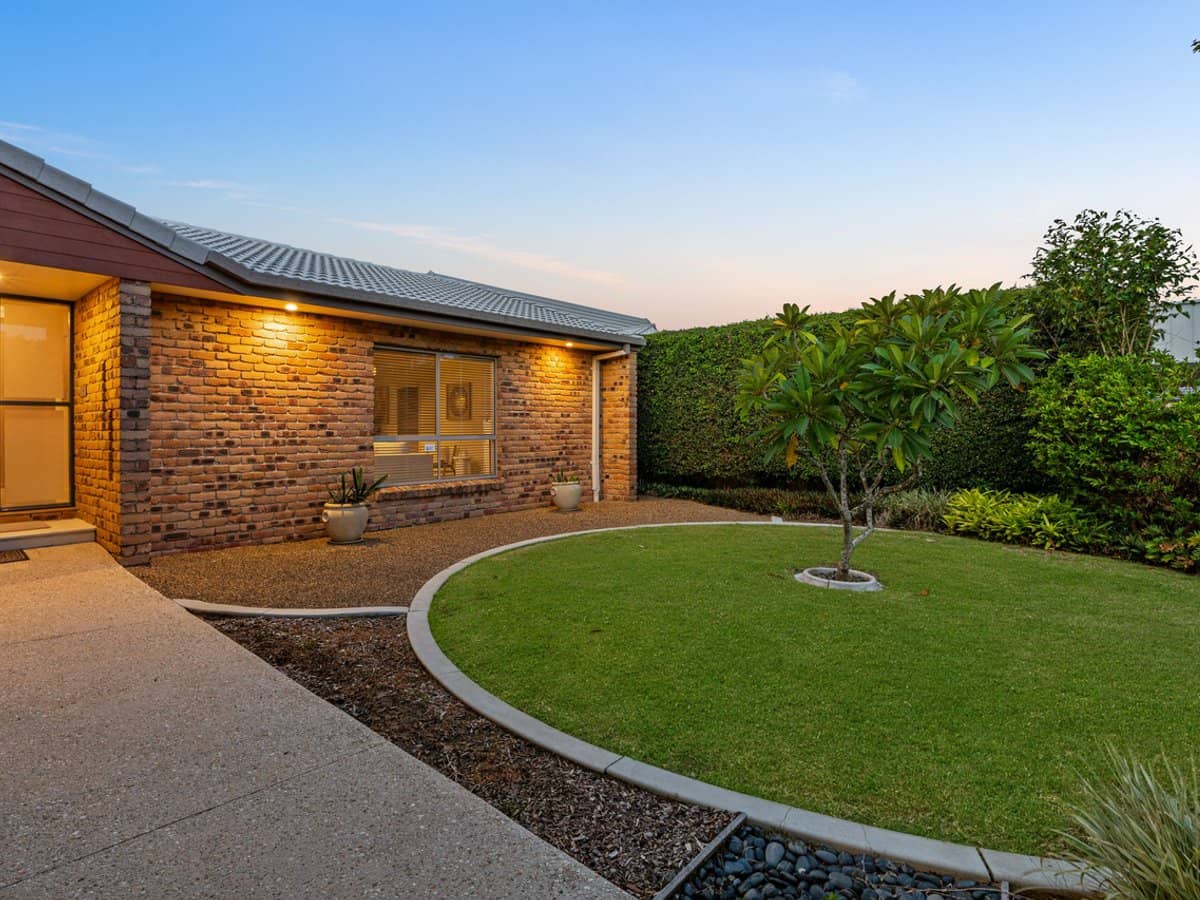 39 Dunkeith Avenue, Benowa Waters - Thumbnail 24