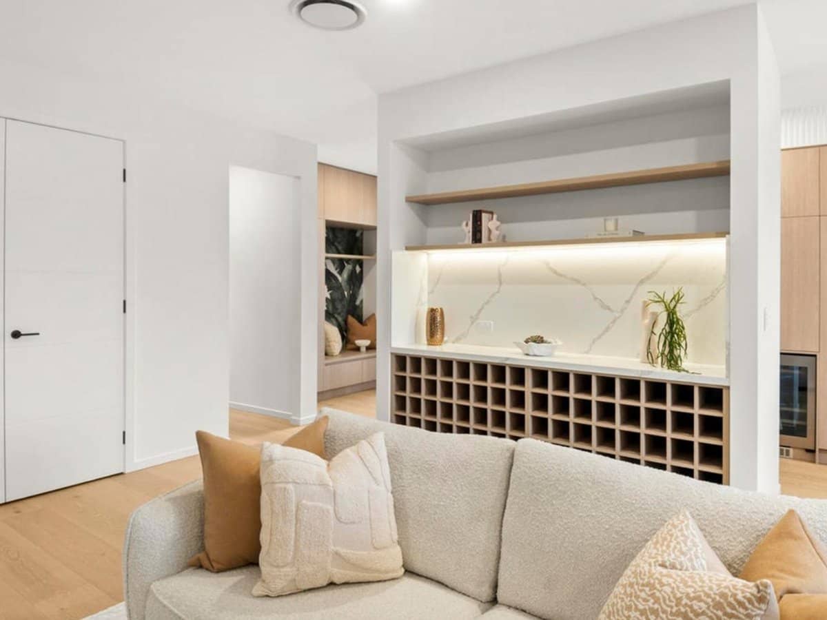 51 Rudd Street, BROADBEACH WATERS - Thumbnail 10