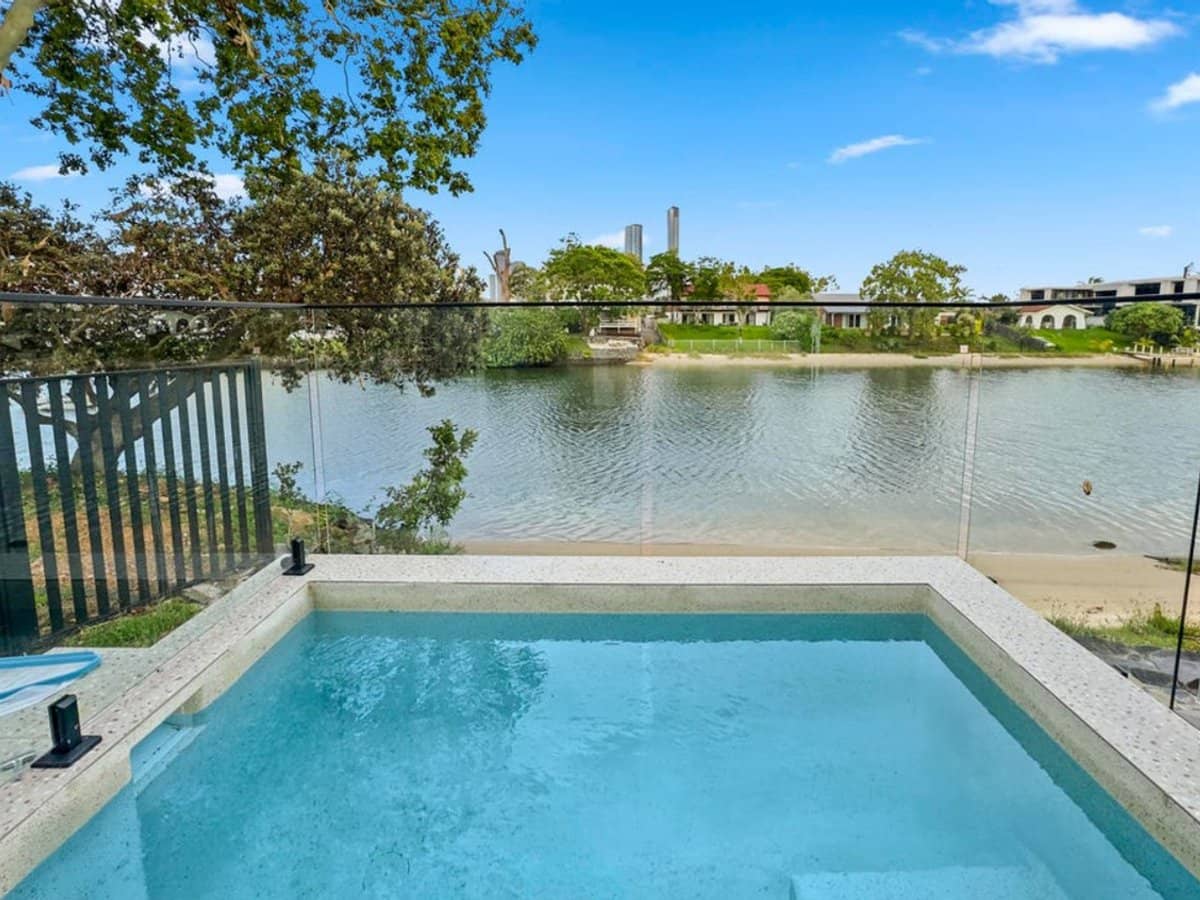 51 Rudd Street, BROADBEACH WATERS - Thumbnail 24