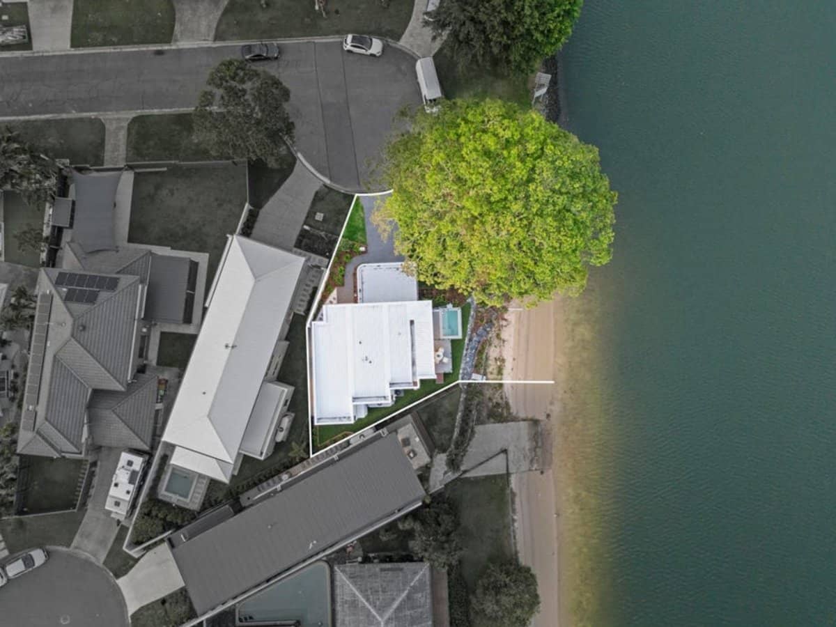 51 Rudd Street, BROADBEACH WATERS - Thumbnail 25