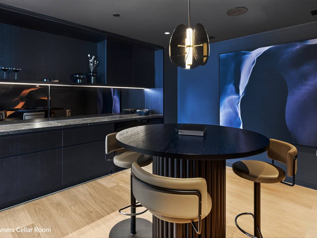 146 Surf Parade, BROADBEACH - Thumbnail 16