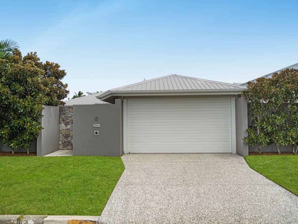 6 Drysdale Place, PARADISE POINT - Thumbnail 4