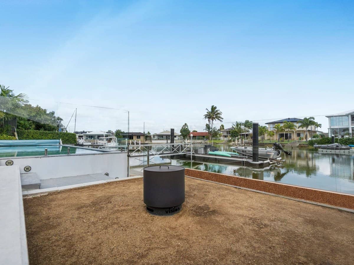 6 Drysdale Place, PARADISE POINT - Thumbnail 23