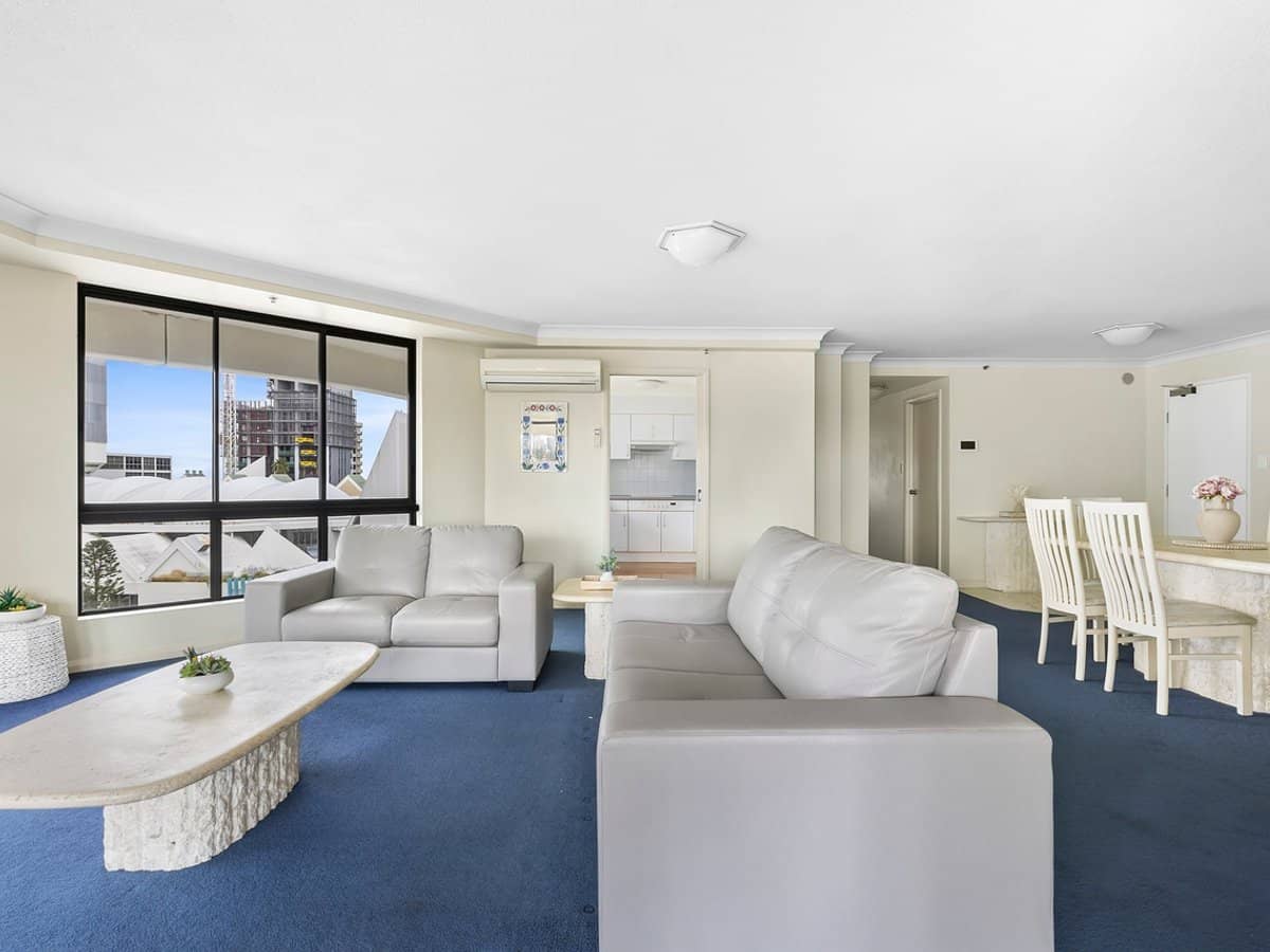 15 Victoria Avenue, Broadbeach QLD, Australia, BROADBEACH - Thumbnail 4