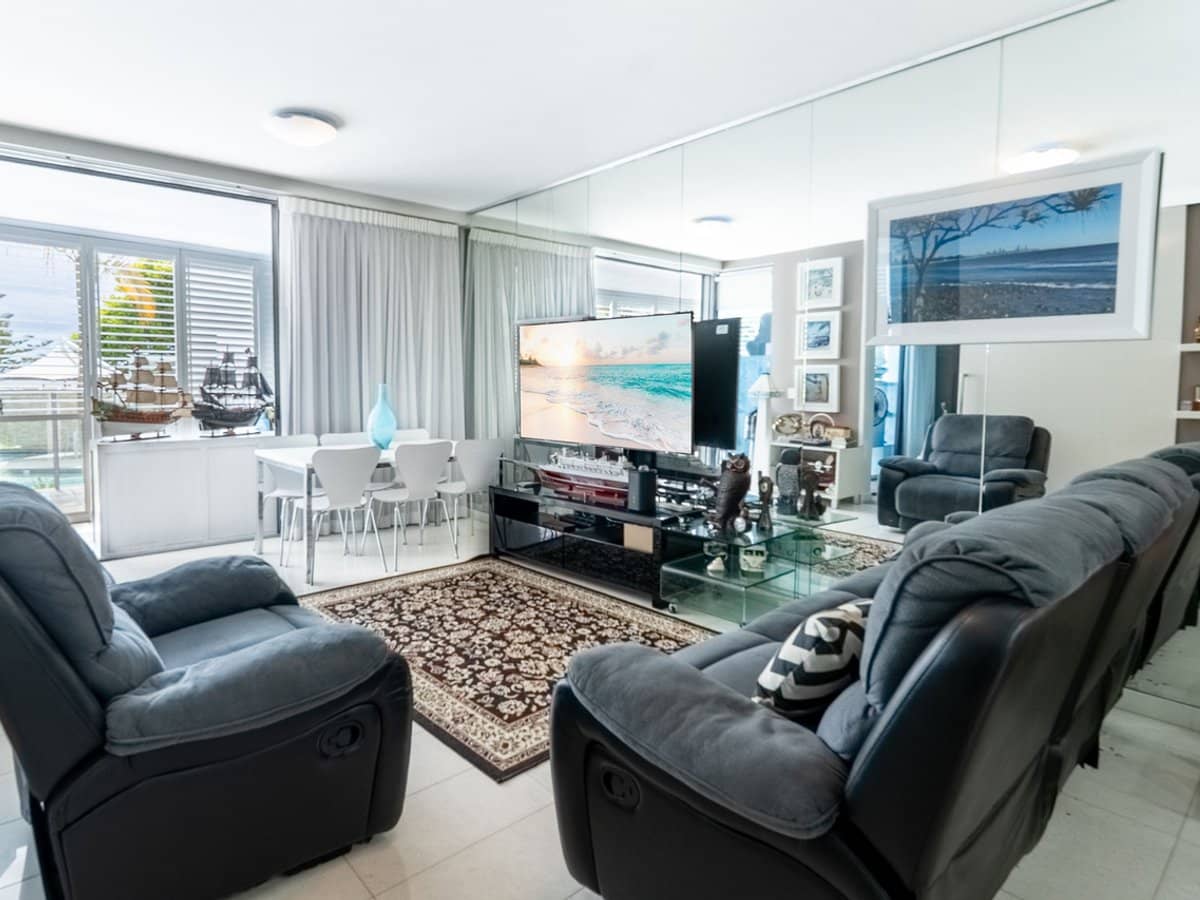 438 Marine Parade, Biggera Waters - Thumbnail 4