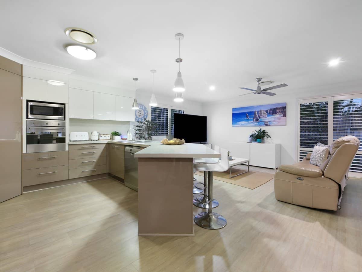 5 Fulmar Place, BURLEIGH WATERS - Thumbnail 11