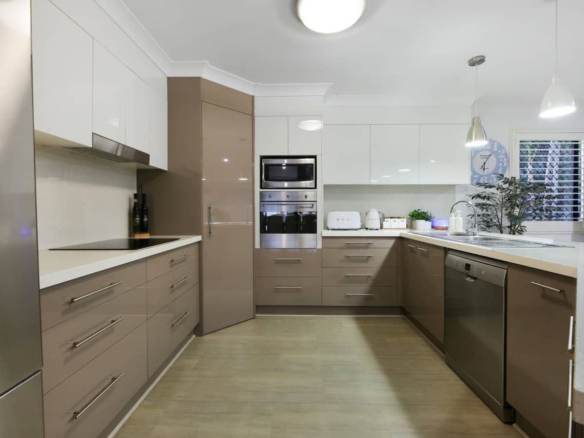 5 Fulmar Place, BURLEIGH WATERS - Thumbnail 13