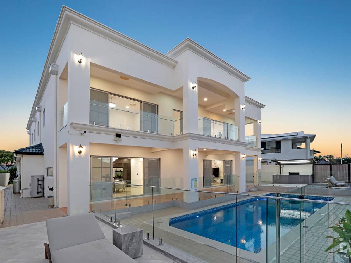 22 Erave Avenue, Runaway Bay - Thumbnail 16