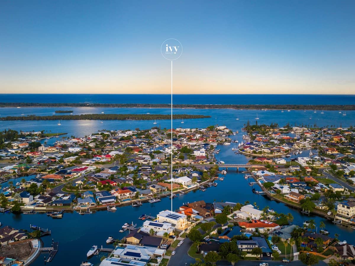 22 Erave Avenue, Runaway Bay - Thumbnail 31