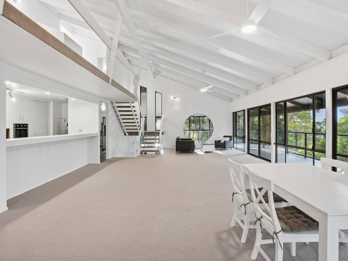 135 Simpsons Road, ELANORA - Thumbnail 4