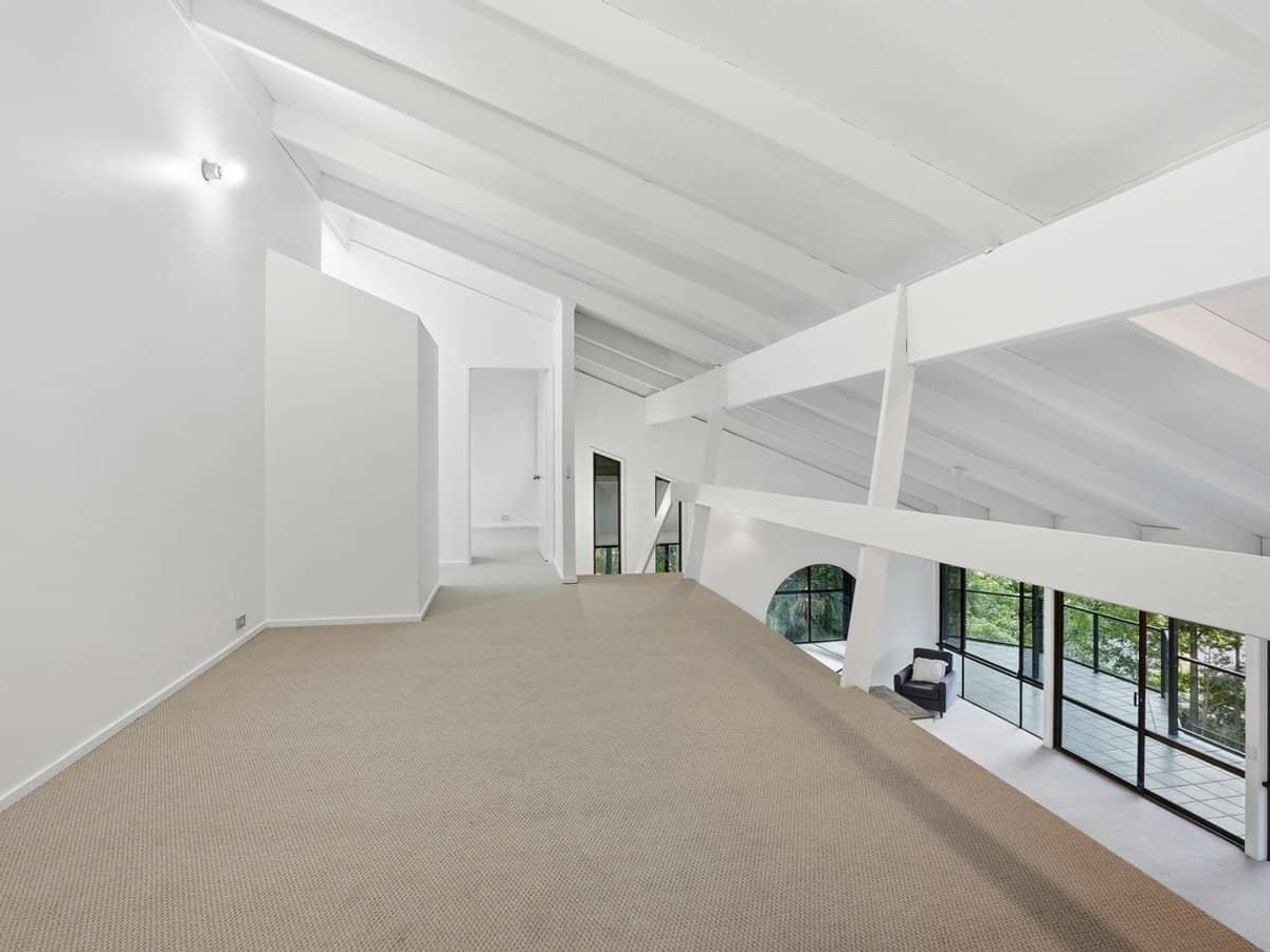 135 Simpsons Road, ELANORA - Thumbnail 9