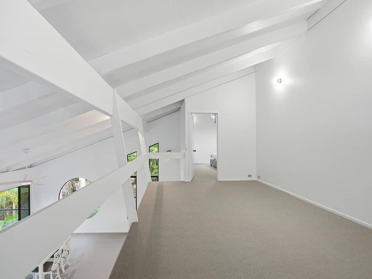 135 Simpsons Road, ELANORA - Thumbnail 10