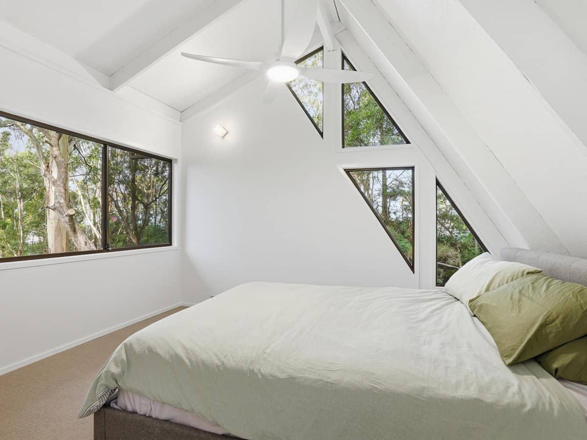 135 Simpsons Road, ELANORA - Thumbnail 11