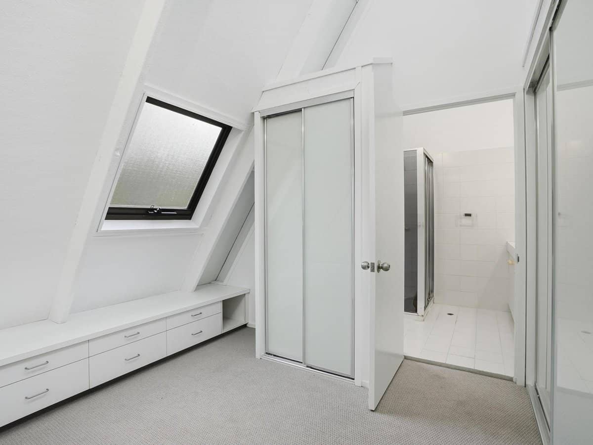 135 Simpsons Road, ELANORA - Thumbnail 12