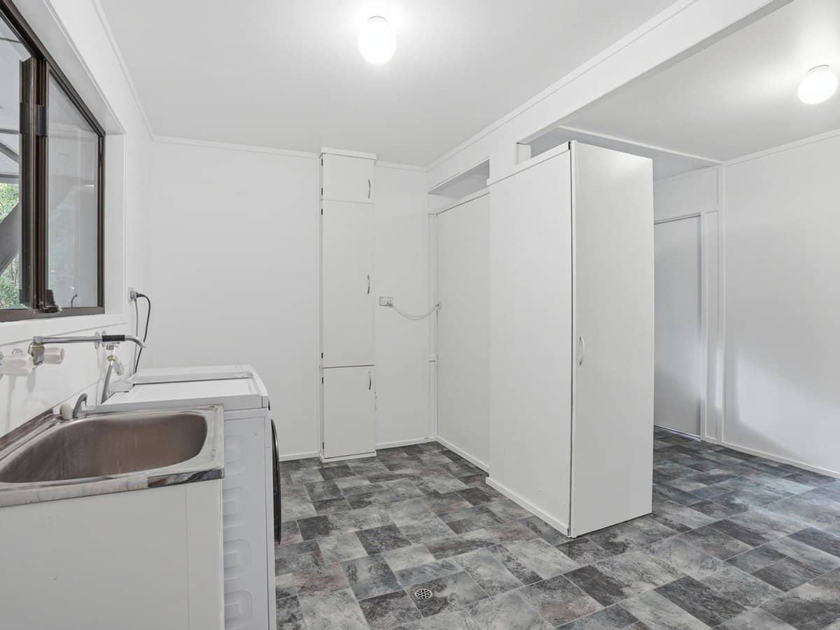 135 Simpsons Road, ELANORA - Thumbnail 19