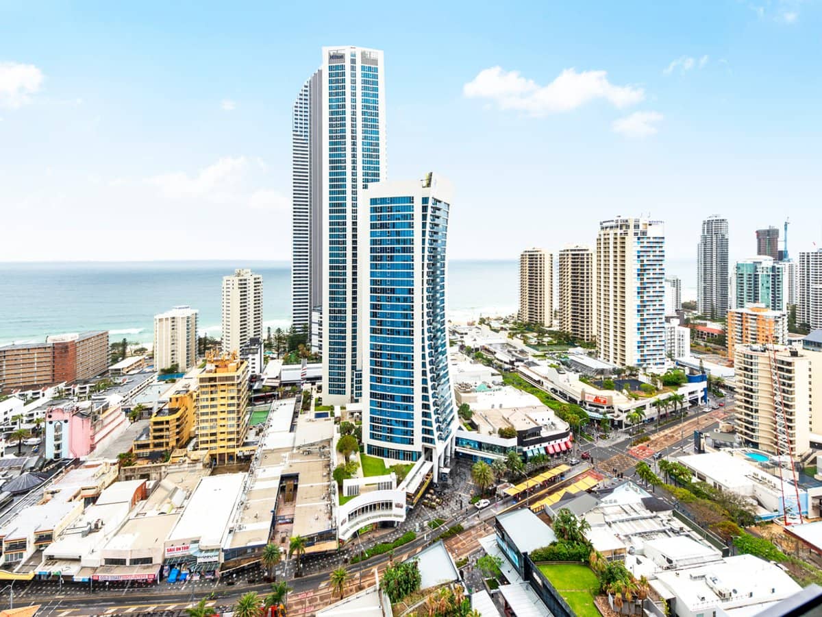 9 Ferny Avenue, SURFERS PARADISE - Thumbnail 3