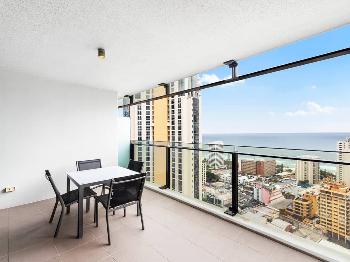 9 Ferny Avenue, SURFERS PARADISE - Thumbnail 4