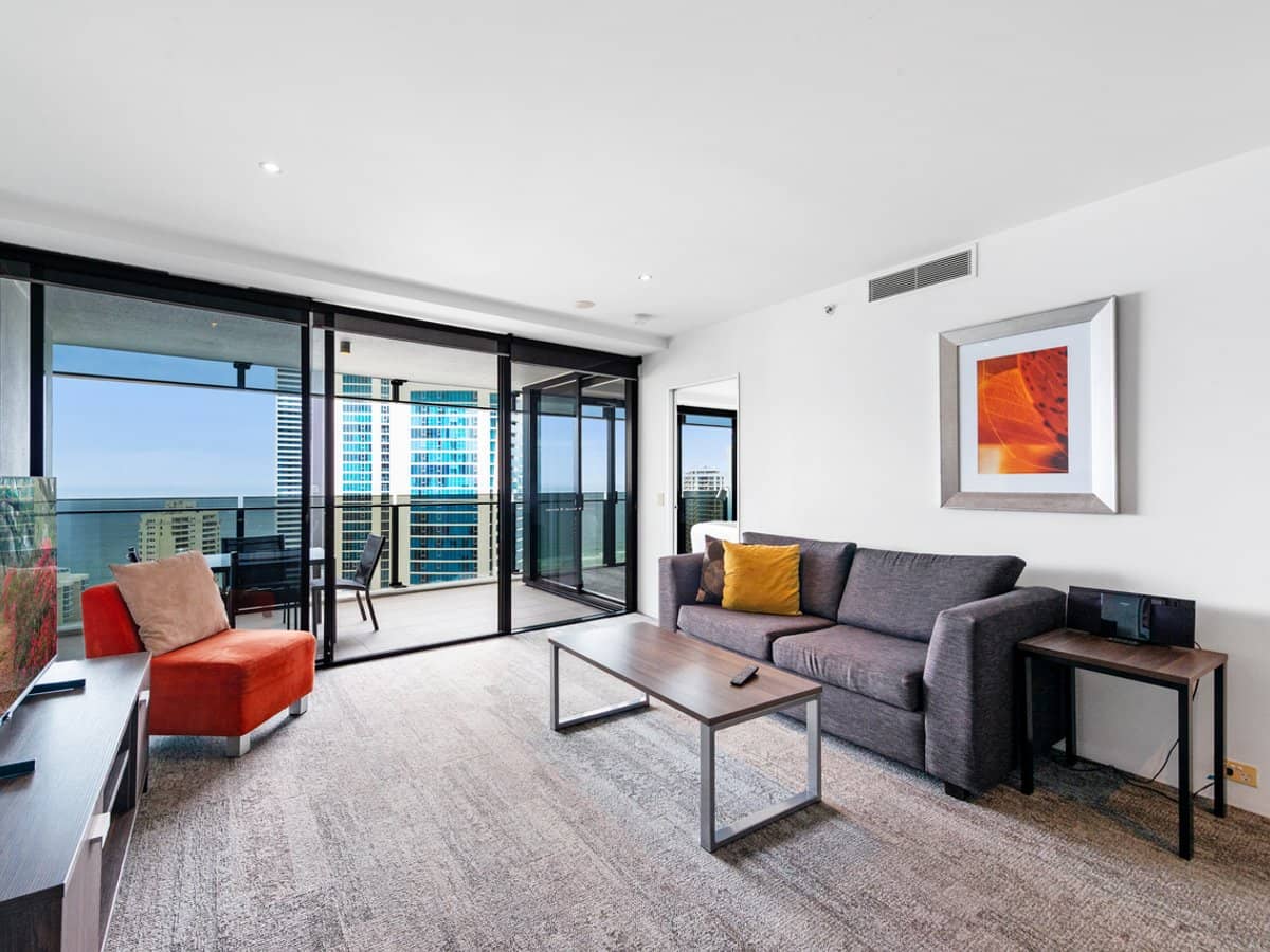 9 Ferny Avenue, SURFERS PARADISE - Thumbnail 6