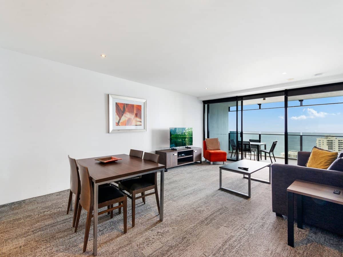 9 Ferny Avenue, SURFERS PARADISE - Thumbnail 7