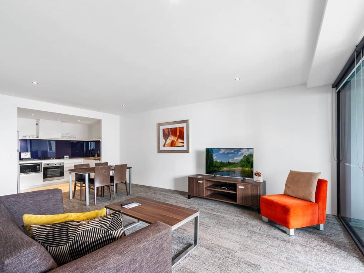 9 Ferny Avenue, SURFERS PARADISE - Thumbnail 14