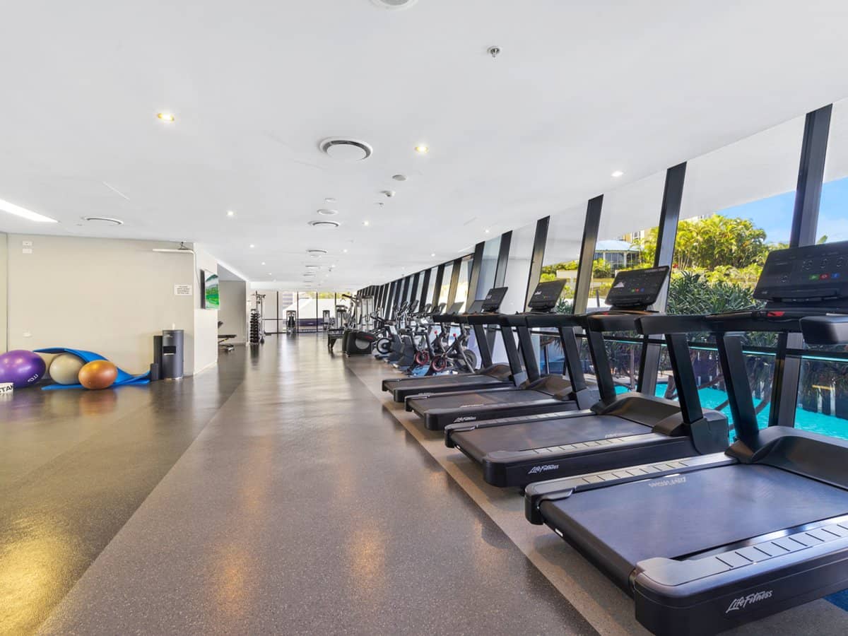 9 Ferny Avenue, SURFERS PARADISE - Thumbnail 26