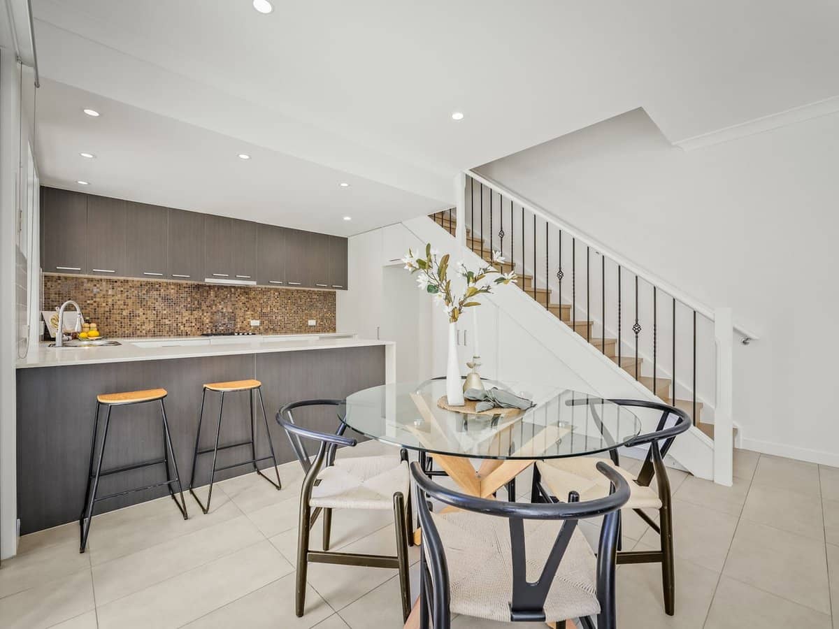 111 Pohlman Street, Southport - Thumbnail 6