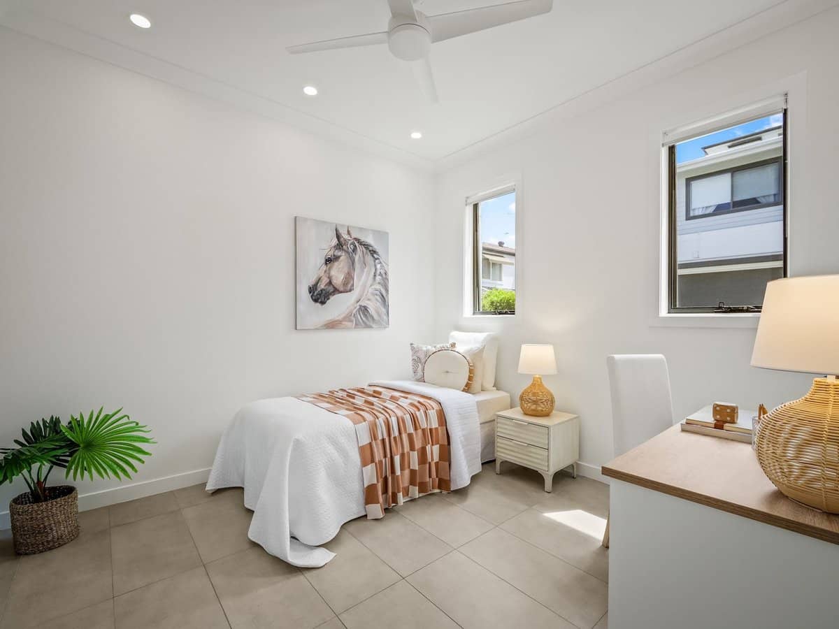 111 Pohlman Street, Southport - Thumbnail 23