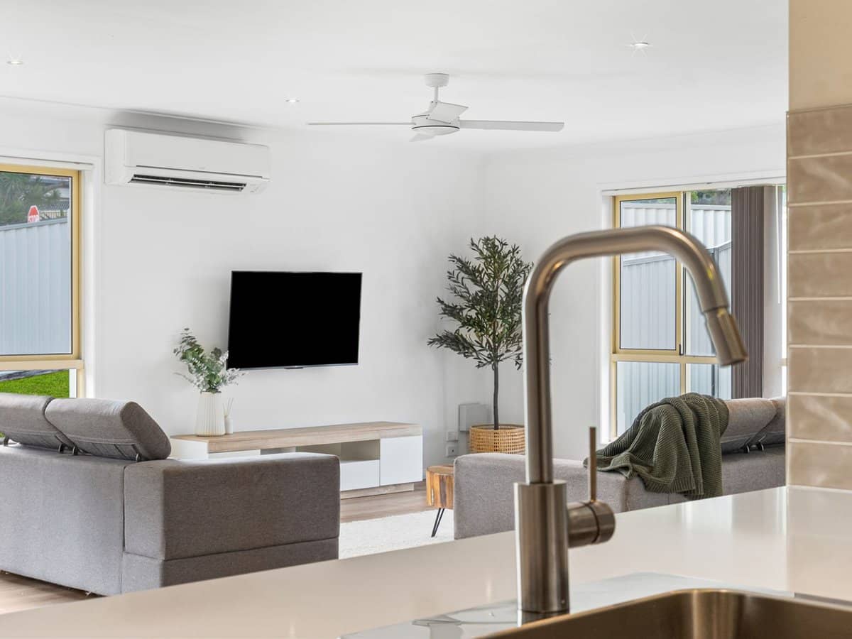 44 Ancona Street, CARRARA - Thumbnail 2