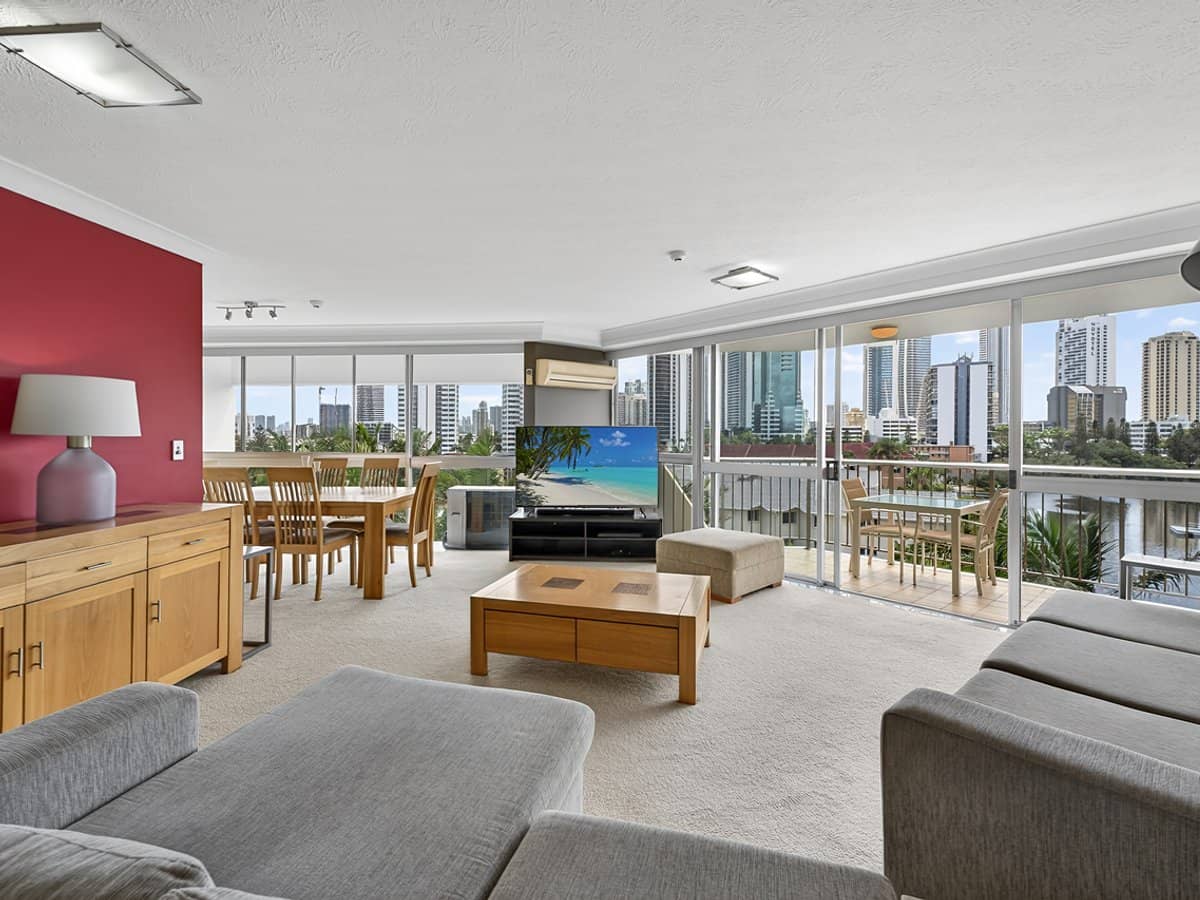 21 Peninsular Drive, SURFERS PARADISE - Thumbnail 3