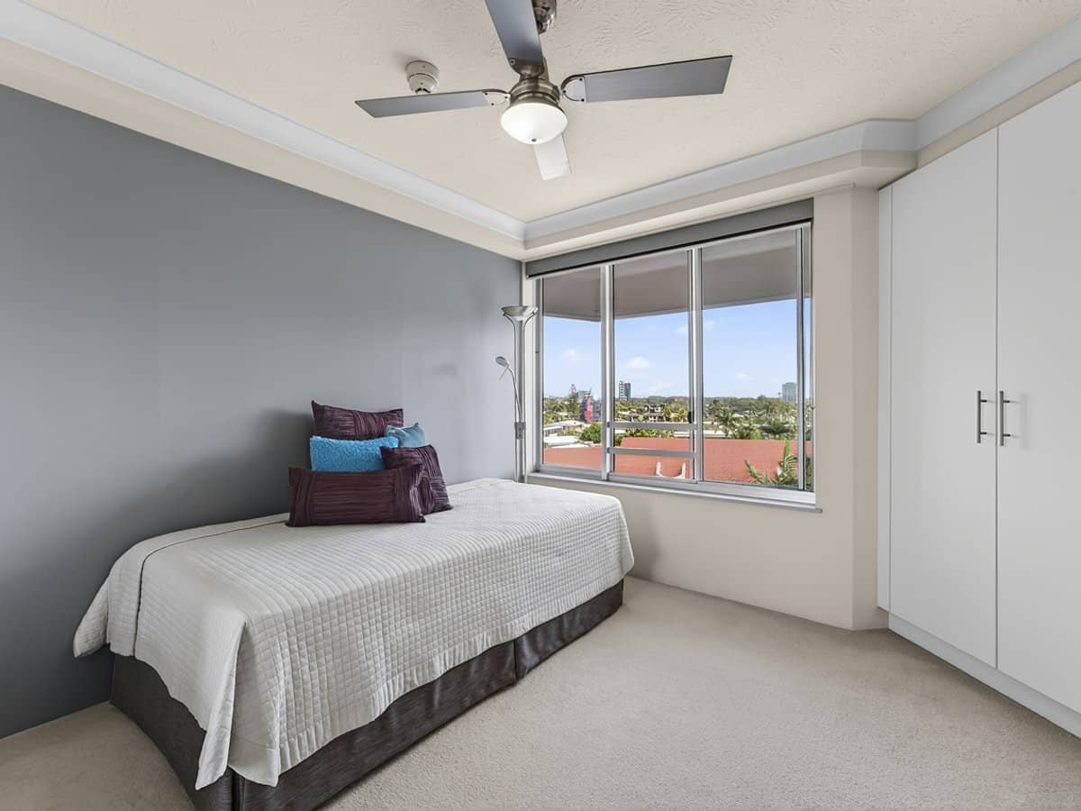 21 Peninsular Drive, SURFERS PARADISE - Thumbnail 15