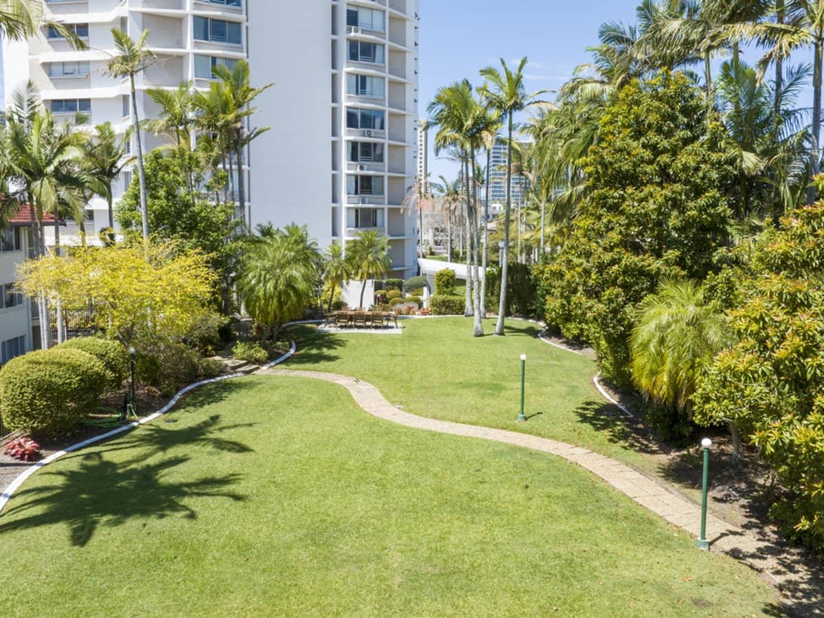 21 Peninsular Drive, SURFERS PARADISE - Thumbnail 25