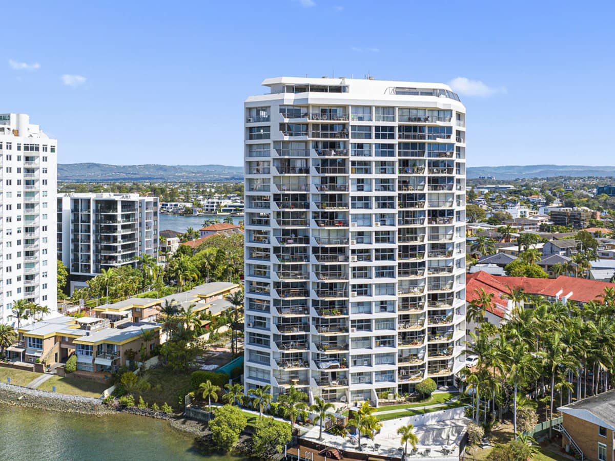 21 Peninsular Drive, SURFERS PARADISE - Thumbnail 27