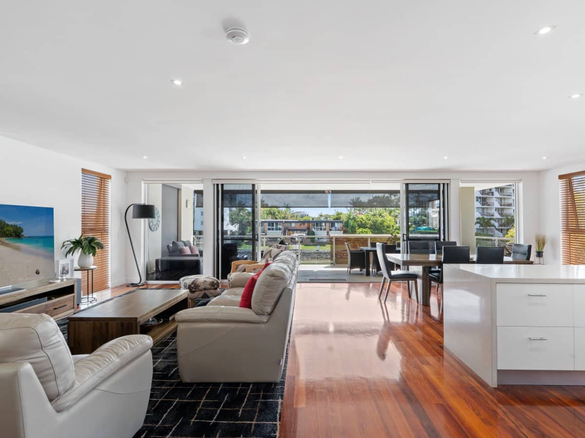 19 Paradise Island, SURFERS PARADISE - Thumbnail 3