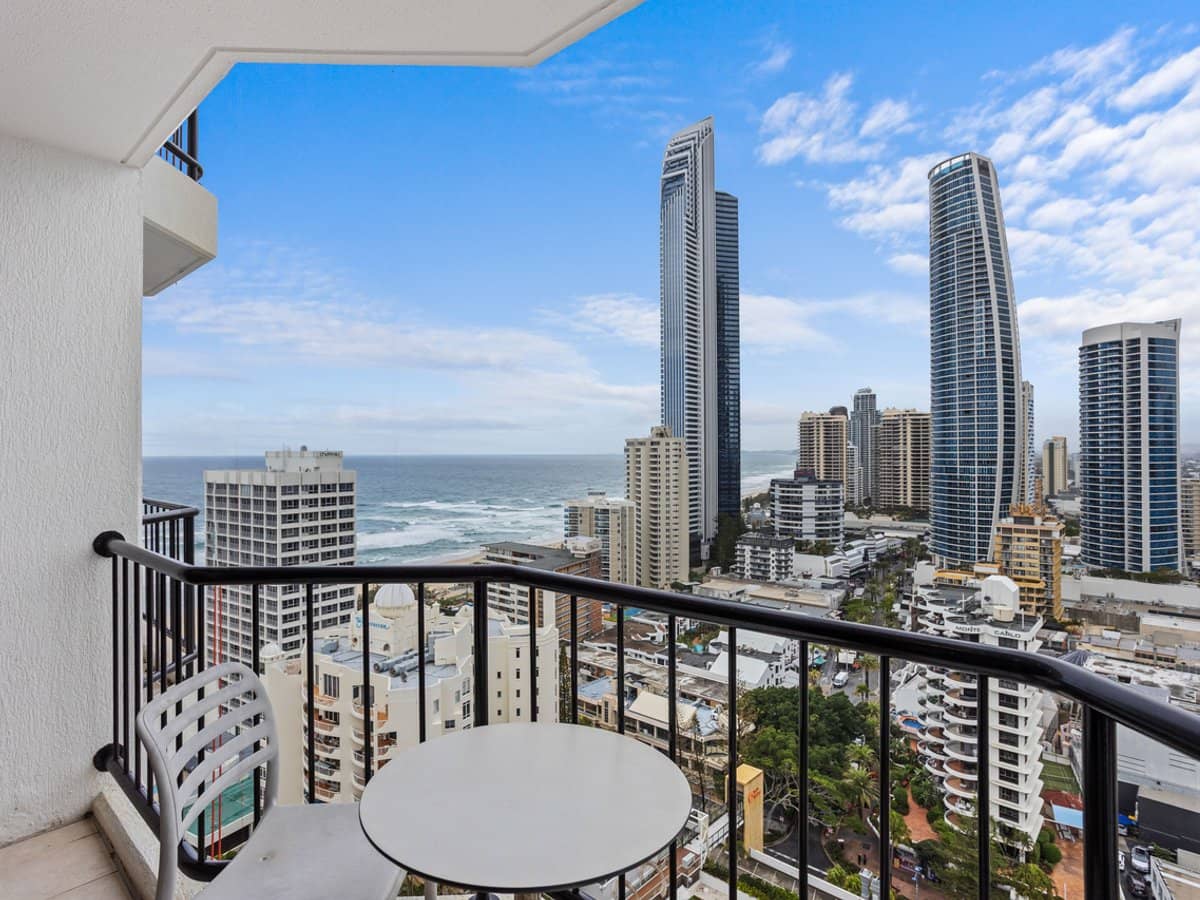 22 View Avenue, Surfers Paradise - Thumbnail 6