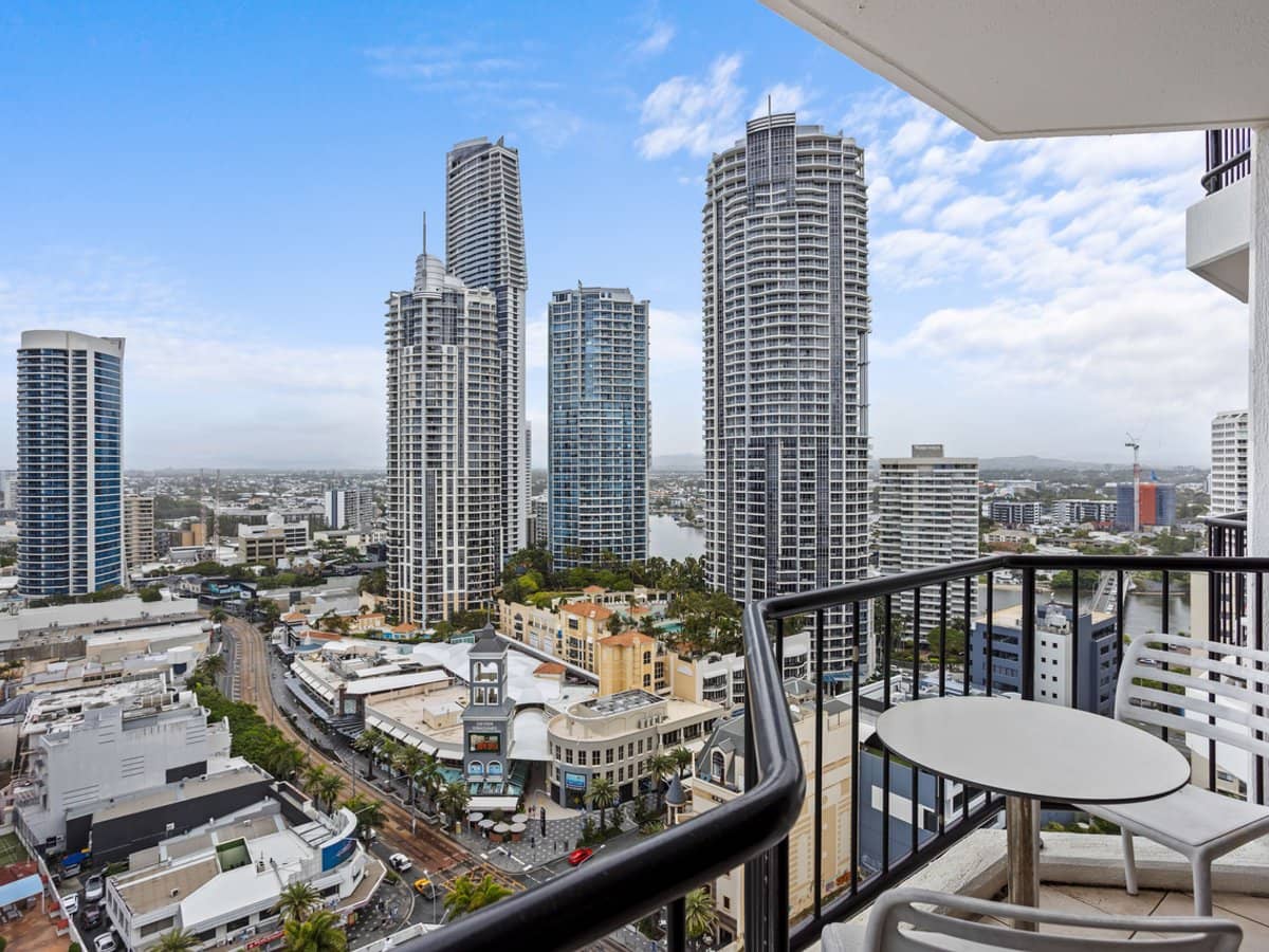 22 View Avenue, Surfers Paradise - Thumbnail 7