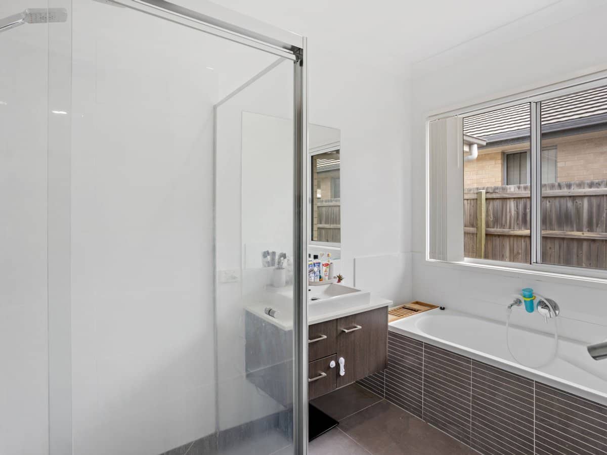 26 Minka Lane, Ormeau - Thumbnail 13