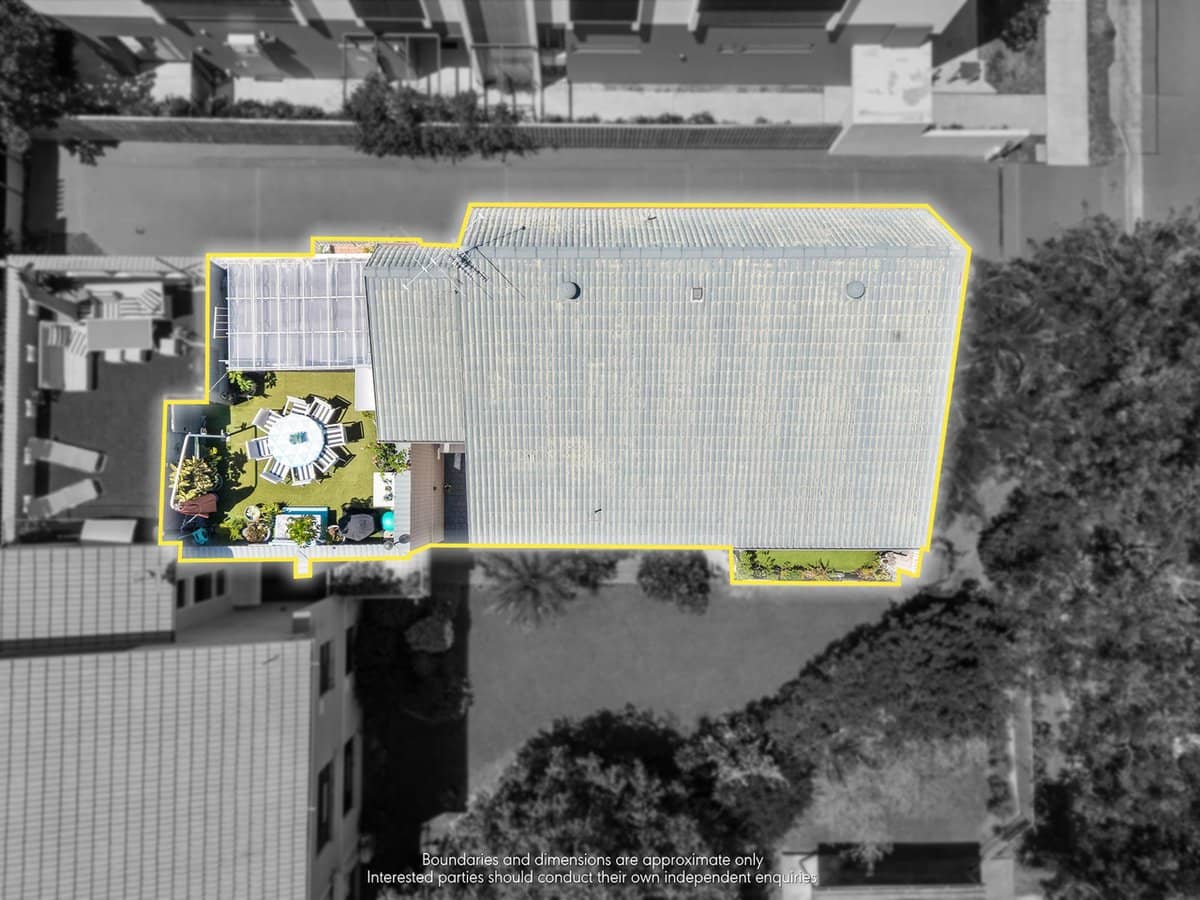 57 Milton Avenue, PARADISE POINT - Thumbnail 3