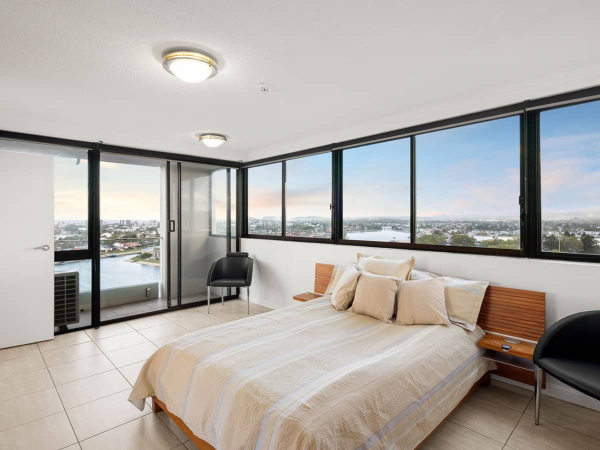 54 Hooker Boulevard, Mermaid Waters - Thumbnail 9