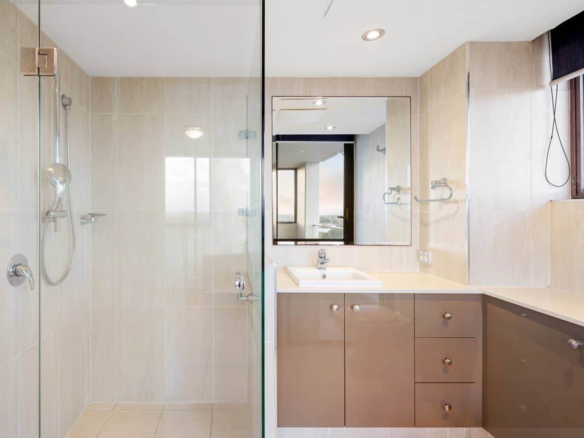 54 Hooker Boulevard, Mermaid Waters - Thumbnail 11