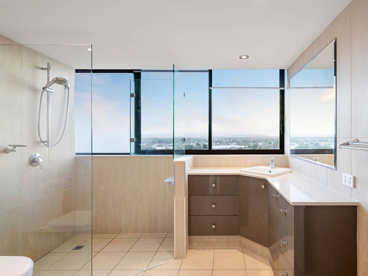 54 Hooker Boulevard, Mermaid Waters - Thumbnail 14