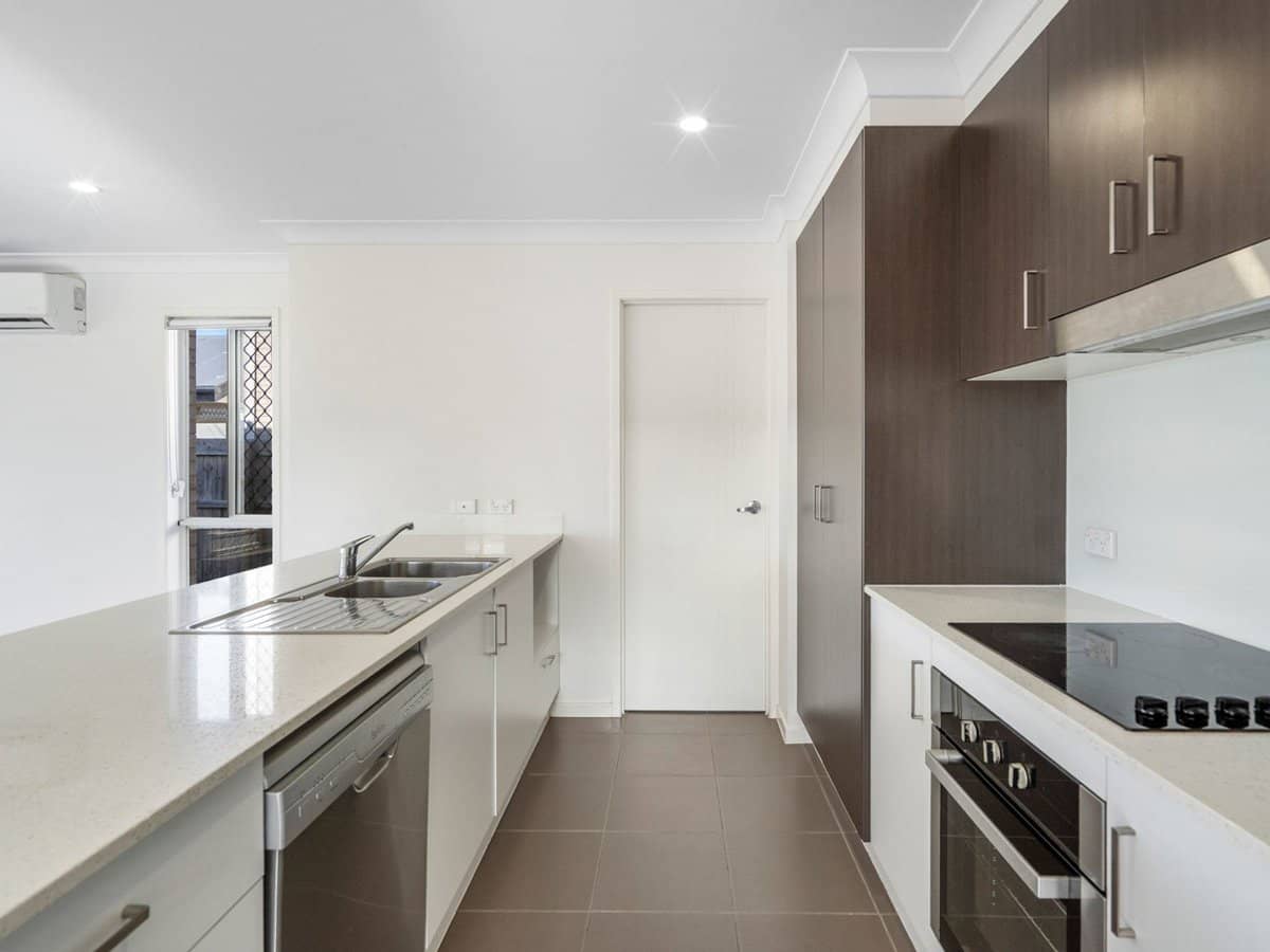 68 Lowthers Street, YARRABILBA - Thumbnail 6