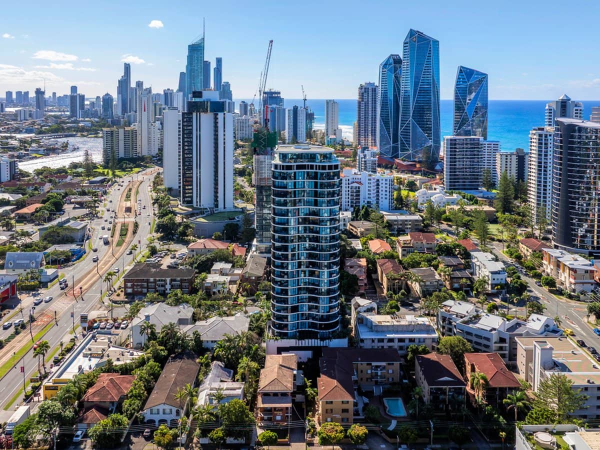 28-30 Second Avenue, BROADBEACH - Thumbnail 11